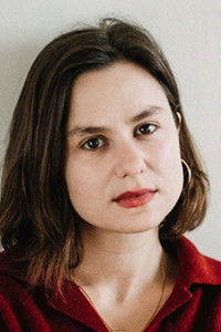 الممثل Mathilde Roehrich