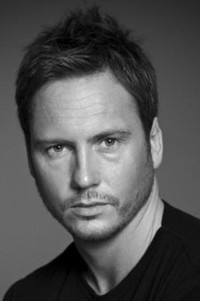 الممثل Matt Devere