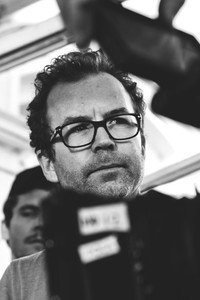 المخرج Matthew Richards