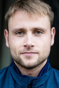 الممثل Max Riemelt