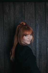 المخرج Mercedes Bryce Morgan