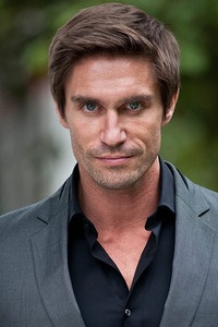 الممثل Michael Rowe