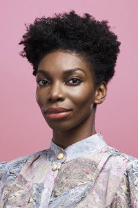 الممثل Michaela Coel