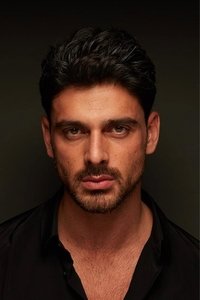 الممثل Michele Morrone