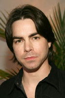 الممثل Mick Cain