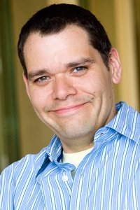 الممثل Mick Wingert