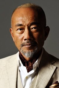 الممثل Naoto Takenaka