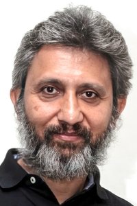 الممثل Neeraj Kabi