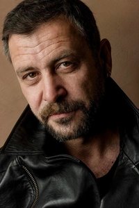 الممثل Nejat Isler