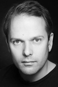 الممثل Nicholas Burns