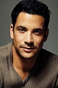 الممثل Nico Panagio