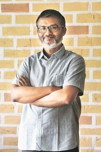 المخرج Nitesh Tiwari