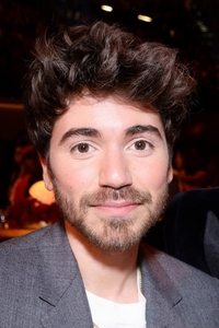 الممثل Noah Galvin