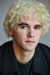 الممثل Noah Toth