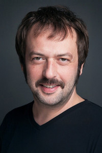 الممثل Okan Yalabik