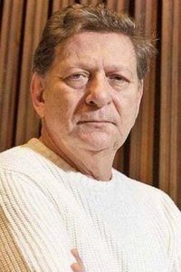 الممثل Osmar Núñez