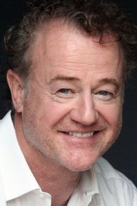 الممثل Owen Teale