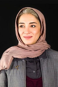 الممثل Pantea Panahiha