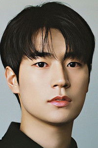 الممثل Park Seoham