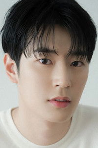 الممثل Park Seoham