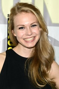 الممثل Penelope Mitchell