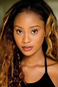 الممثل Pepi Sonuga