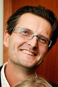 المخرج Per Fly