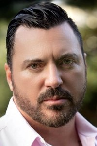 الممثل Peter O'Hanlon