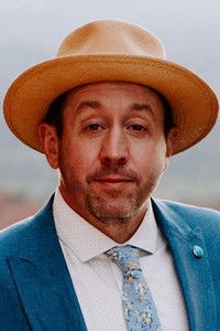 المخرج Potsy Ponciroli