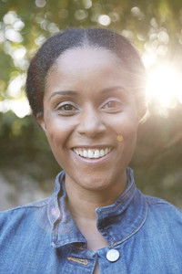 المخرج Rachael Holder