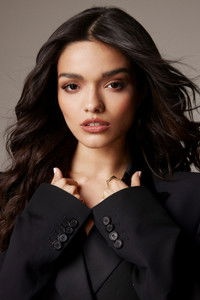 الممثل Rachel Zegler