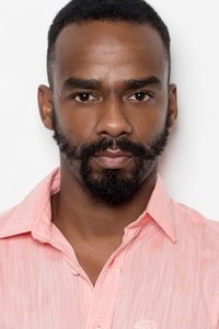 الممثل Raphael Logam