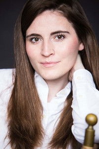 المخرج Rebeccah Love