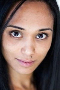 الممثل Reena Lalbihari