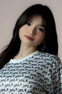 الممثل Rhea Montemayor