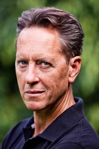 الممثل Richard E. Grant