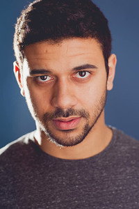 الممثل Robert Gilbert