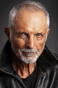 الممثل Robert Miano