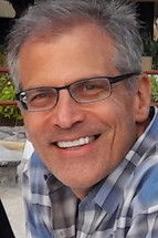 المخرج Roberto Sneider