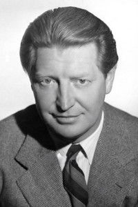 الممثل Roger Livesey