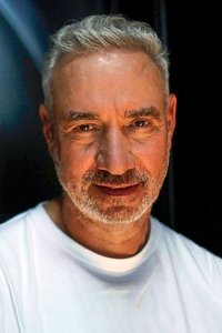 المخرج Roland Emmerich