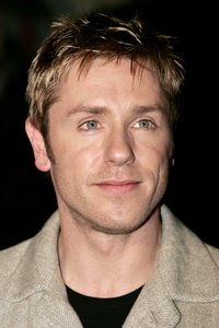 الممثل Ron Eldard