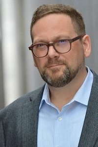 المخرج Ross Katz