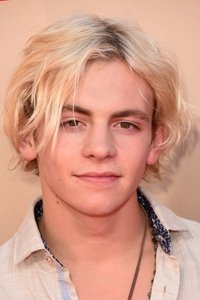 الممثل Ross Lynch