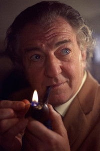 الممثل Rupert Davies