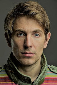 الممثل Russell Geoffrey Banks