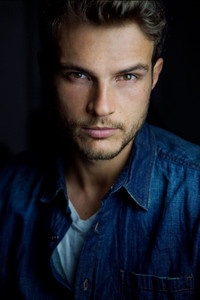 الممثل Ryan Cooper