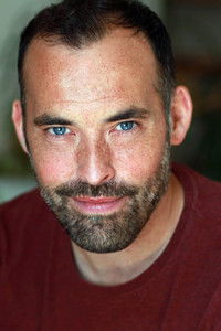 الممثل Ryan Davies