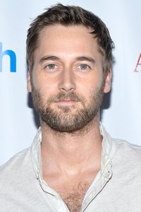 الممثل Ryan Eggold