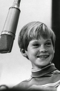 الممثل Sally Dryer